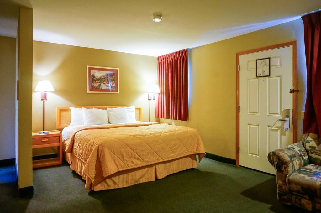 Lamplighter & 3* San Luis Obispo